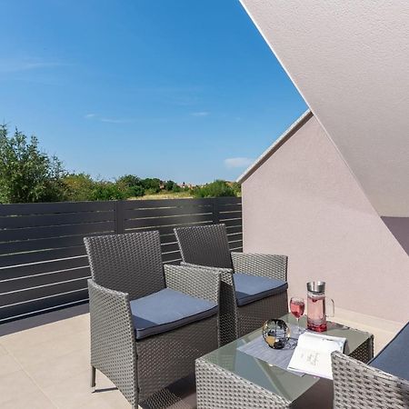 Apartments Amore Fazana Exterior photo