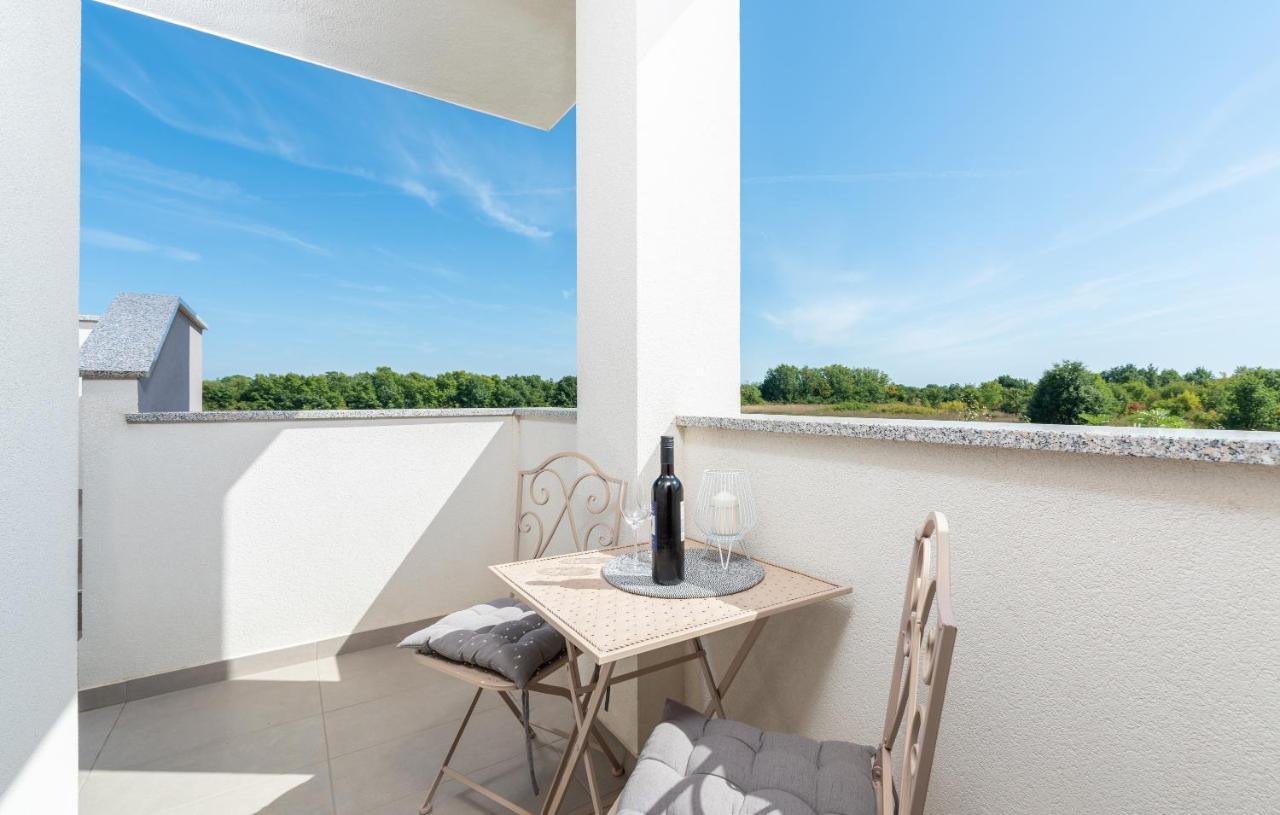 Apartments Amore Fazana Exterior photo