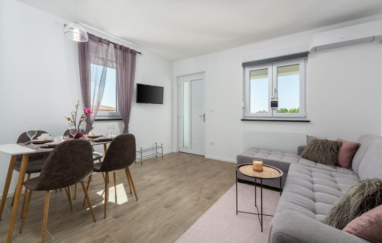 Apartments Amore Fazana Exterior photo