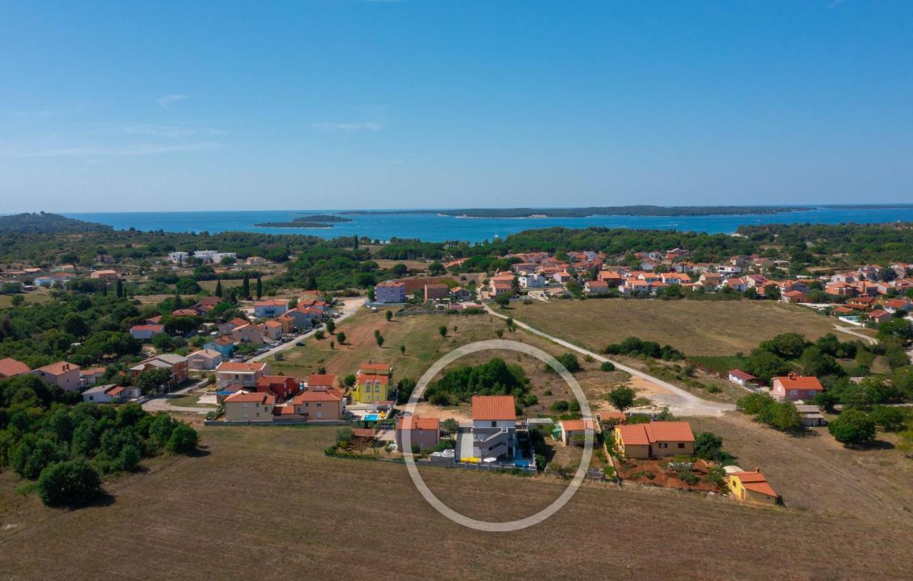Apartments Amore Fazana Exterior photo
