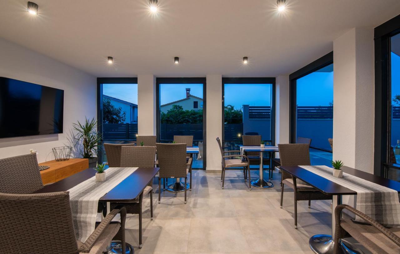 Apartments Amore Fazana Exterior photo
