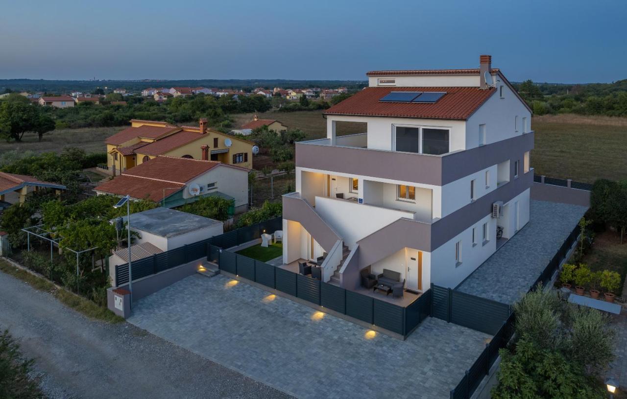 Apartments Amore Fazana Exterior photo